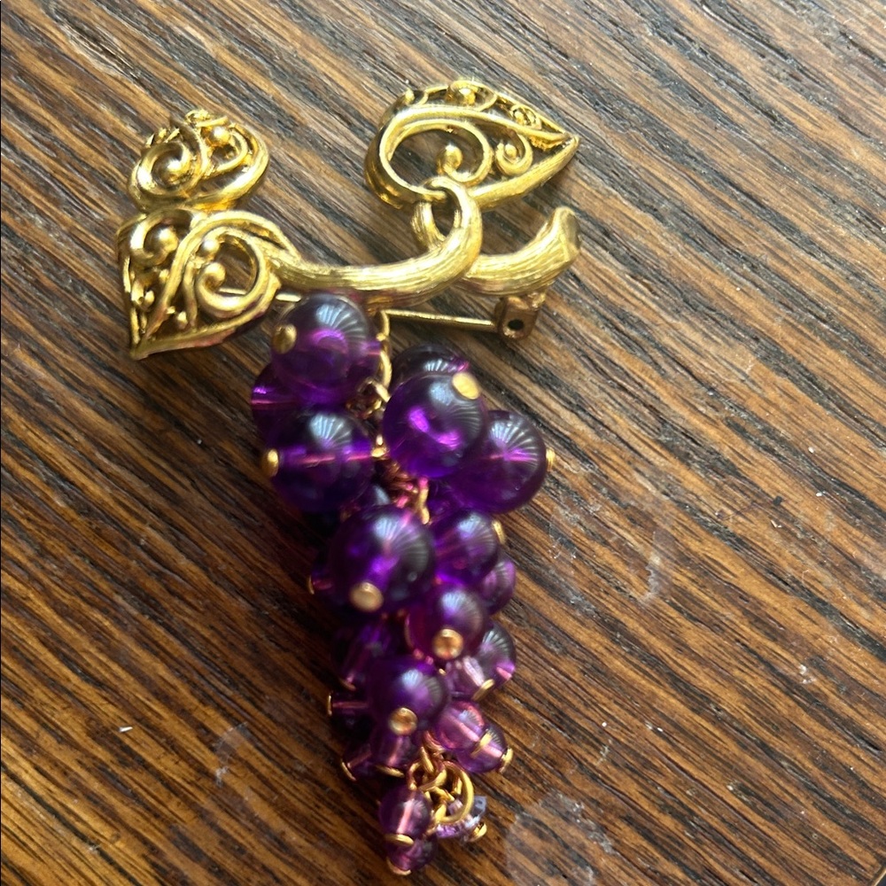 Vintage-Inspired Gold and Purple Grape Brooch